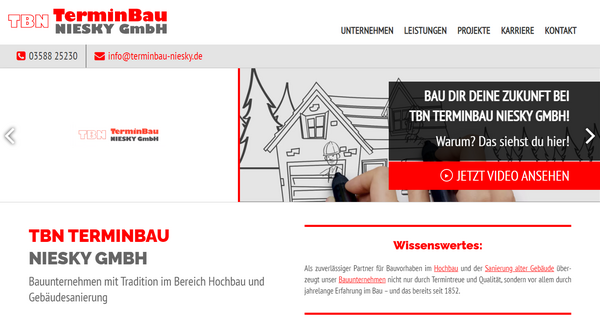 Notebook-Ansicht der Terminbau-Niesky.de Website mit Unternehmensprofil und Bauleistungen